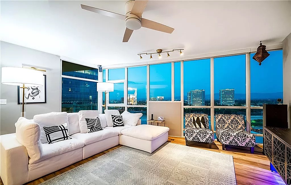 Irvine Residence Interior — view 2